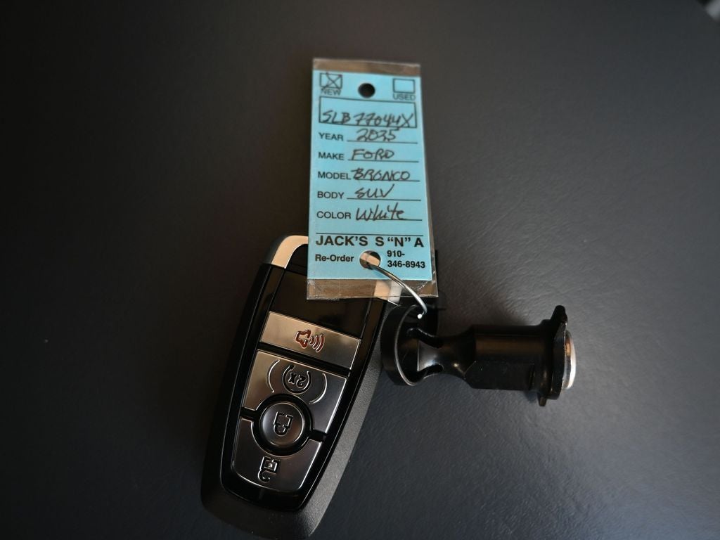 2025 Ford Bronco Outer Banks