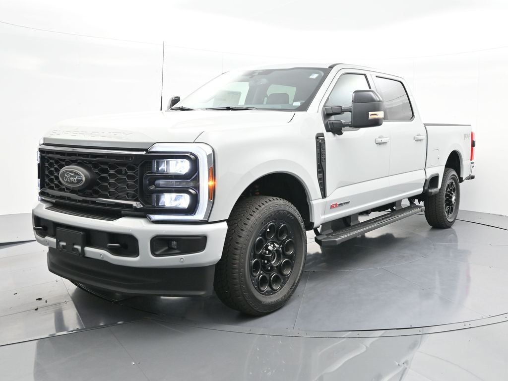 2025 Ford F-350SD Lariat