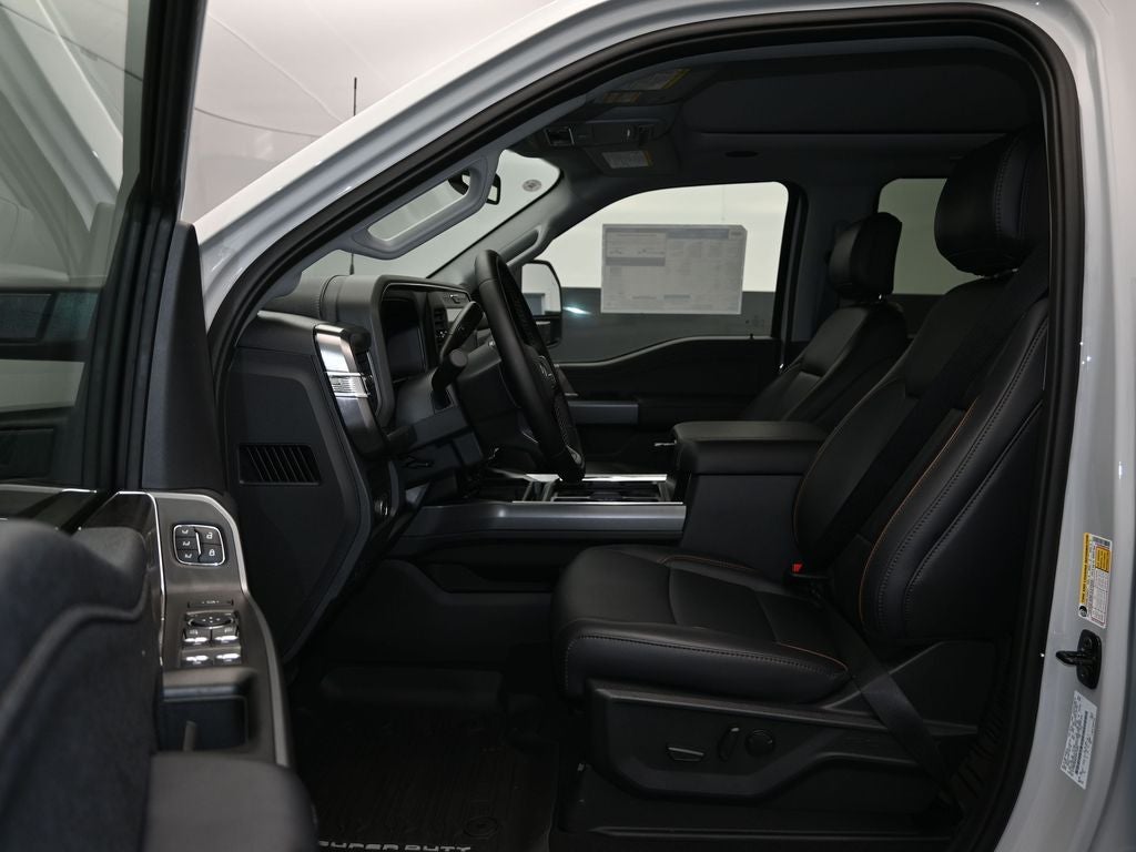 2025 Ford F-350SD Lariat