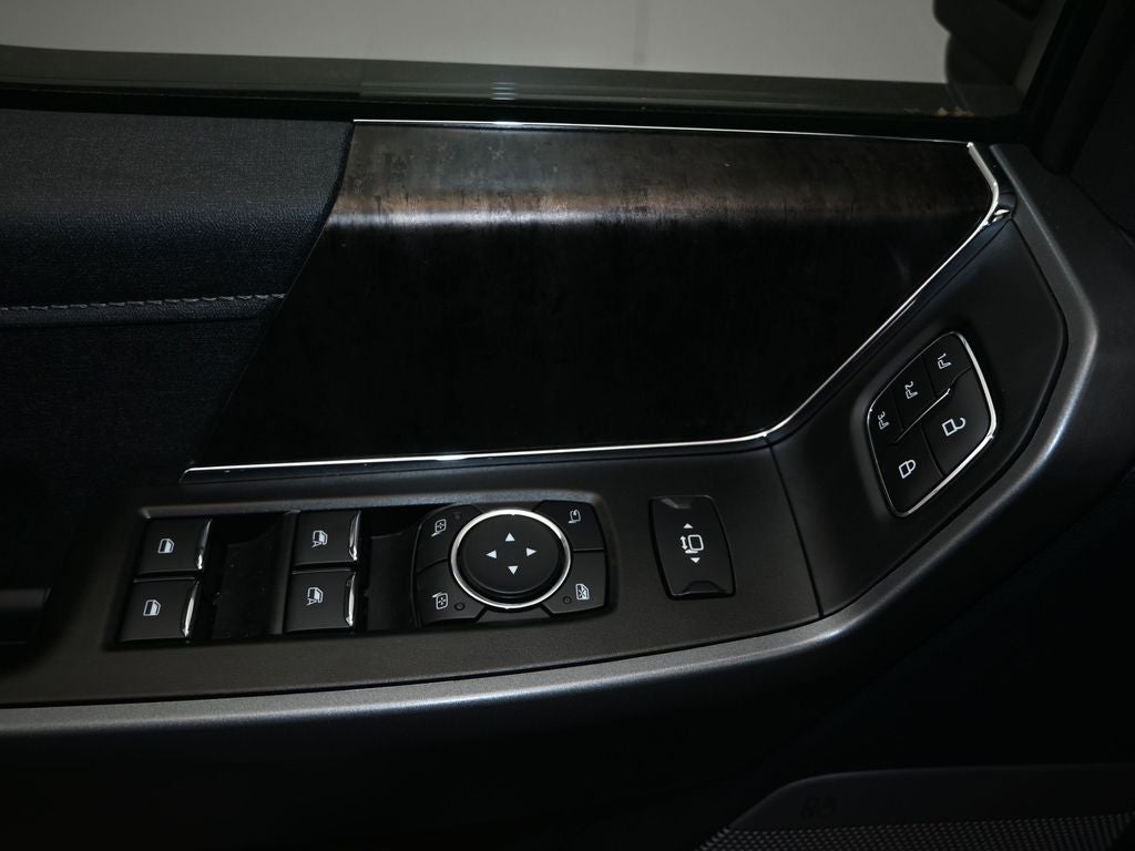 2025 Ford F-350SD Lariat