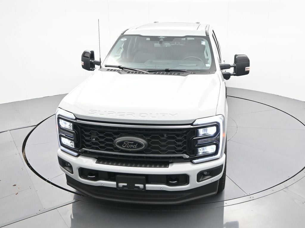2025 Ford F-350SD Lariat