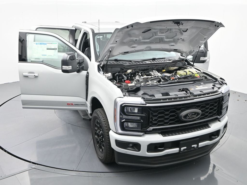 2025 Ford F-350SD Lariat