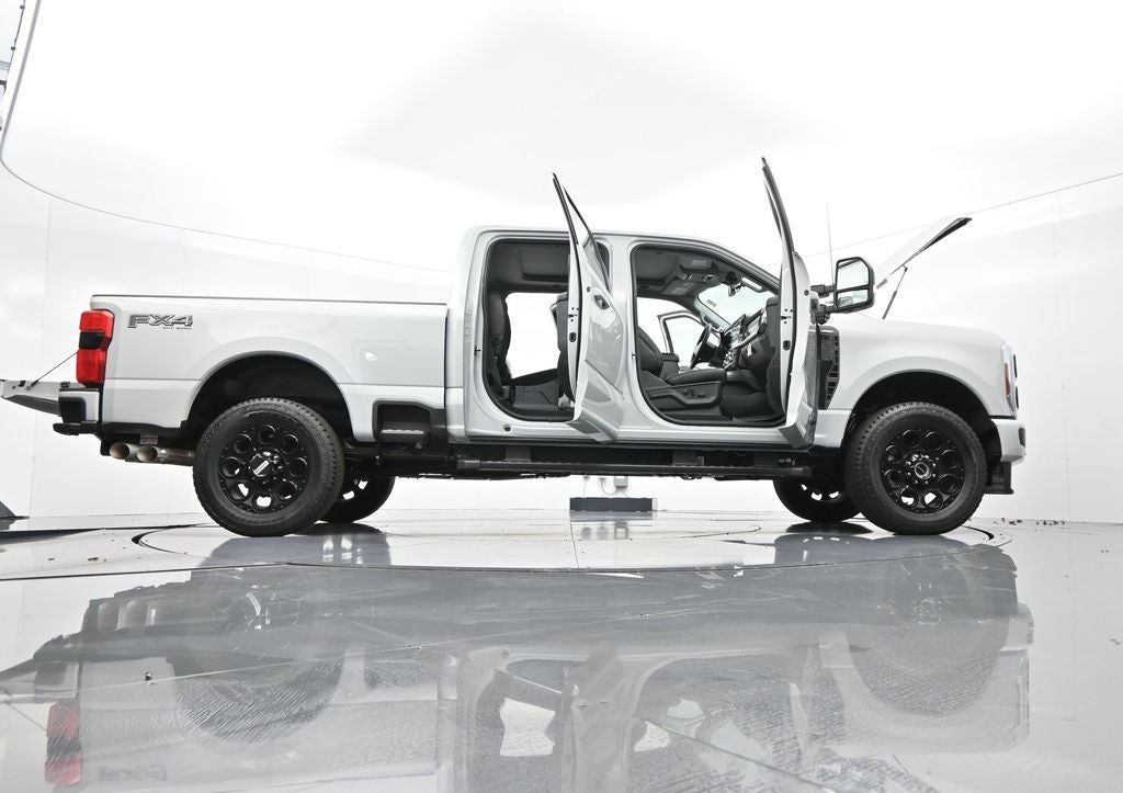 2025 Ford F-350SD Lariat