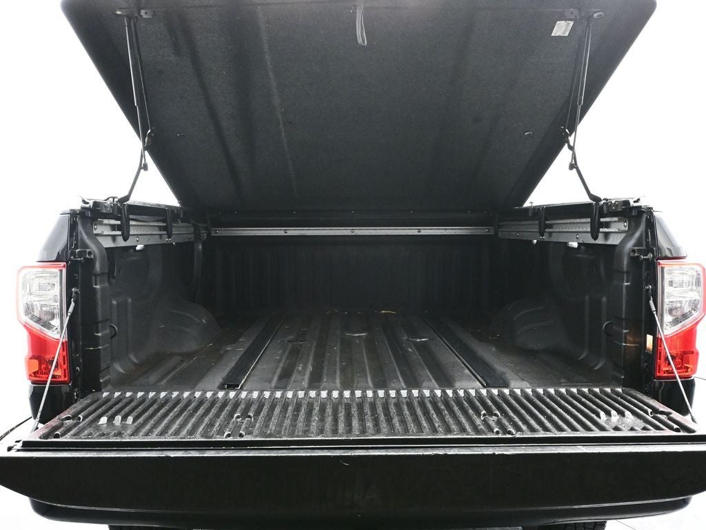 2016 Nissan Titan XD SL