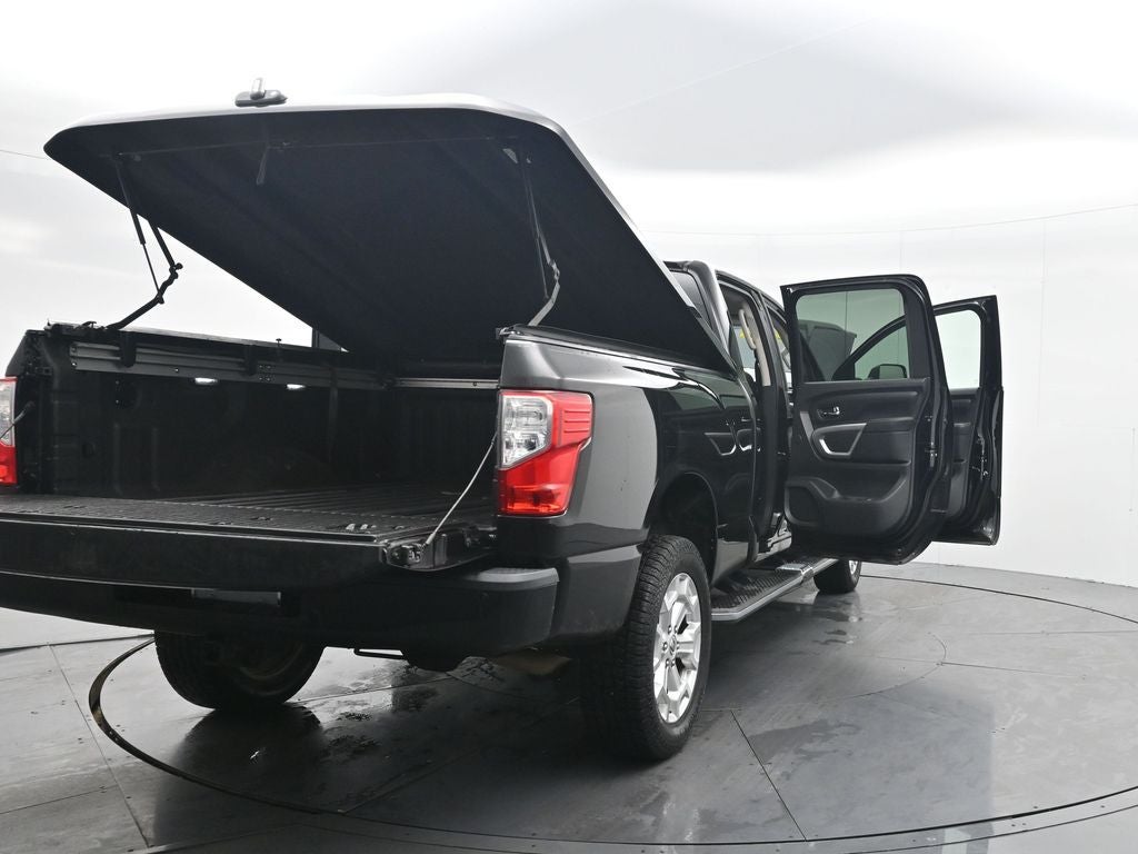 2016 Nissan Titan XD SL