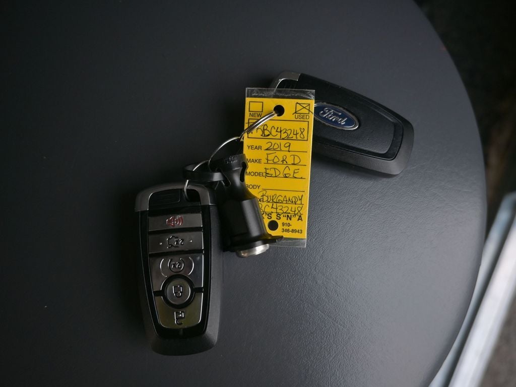 2019 Ford Edge Titanium