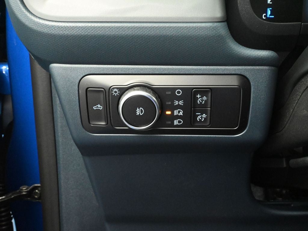 2025 Ford Maverick Lobo Standard