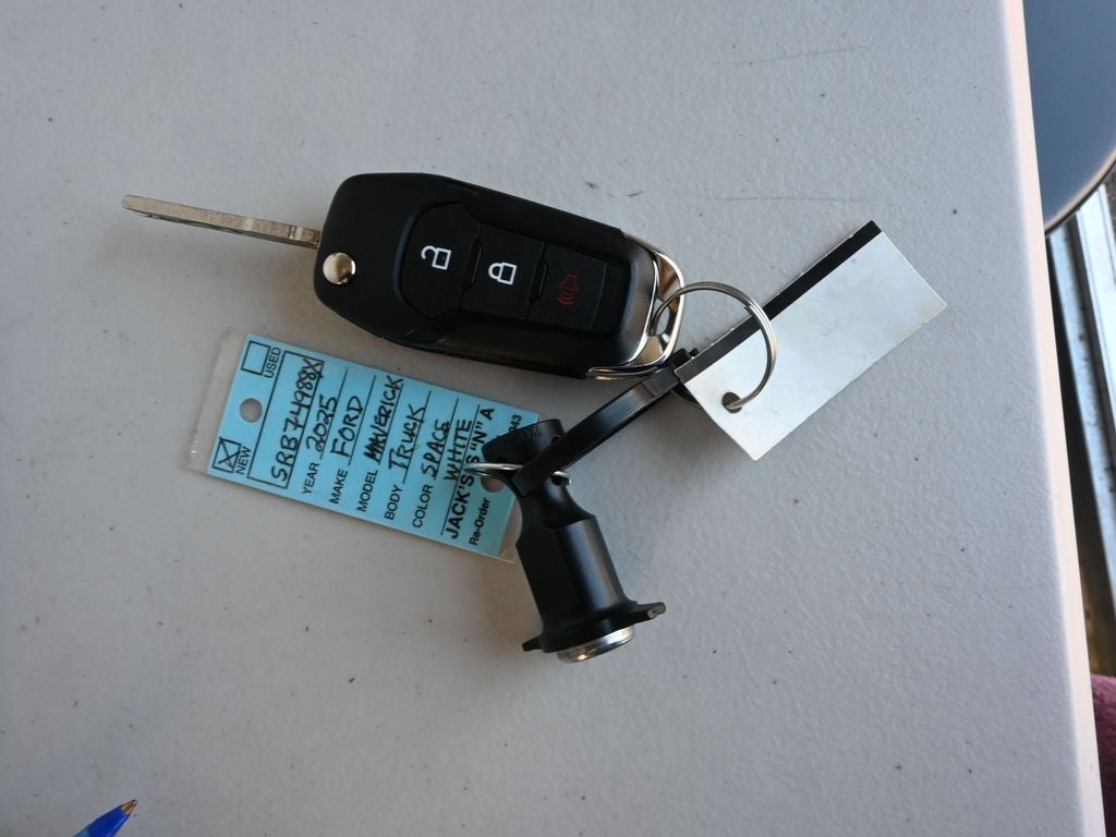 2025 Ford Maverick XL