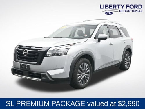 2023 Nissan Pathfinder SL